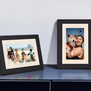 Wooden Digital Photo & Video Frame | 4x6in Frame, White or Black |  Modern Home Decor, Gift for Parent, Holiday, Anniversary, Birthday, Pet