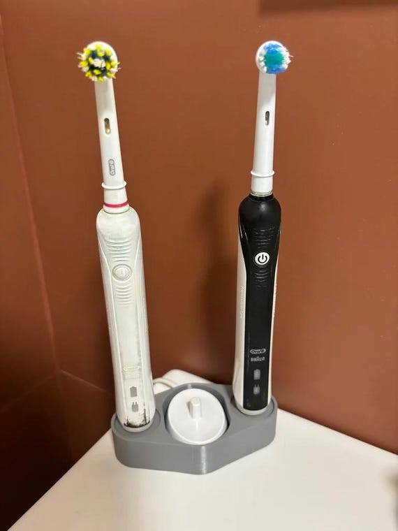 Acquista 1 supporto per spazzolino da denti, organizer per spazzolino elettrico, supporto a parete, accessori salvaspazio per il bagno in Italia a partire da 4.73