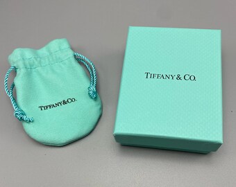 Tiffany & Co. Empty Packaging blue Jewelry Gift Box & Pouch