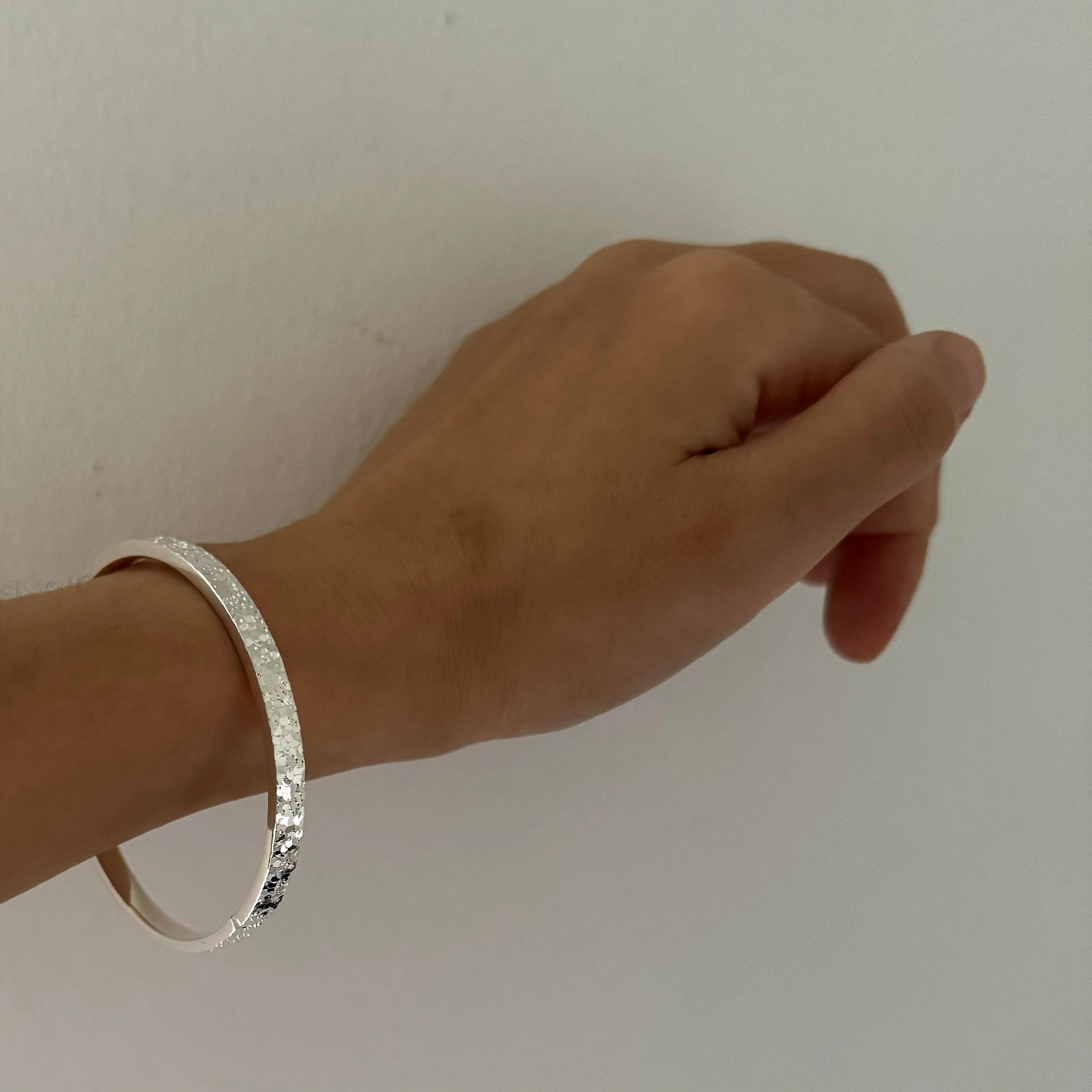 S999 Super Sparkling Bangle 5mm Width Adjustable Compelety