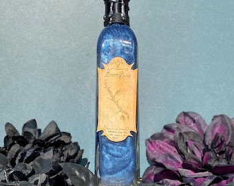 Dreamshade—Gothic Fantasy Potion Bottle | Collectible Glass Apothecary, DnD Prop, Cosplay Accessory, Dark Decor