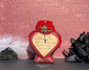 Eros' Bottled Admiration – Love Potion Bottle, DnD Cosplay Prop