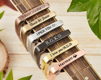 Capo guitare personnalisé, idées cadeaux pour guitariste, capo guitare en bois gravé avec nom, idées cadeaux pour musicien, cadeaux musicaux pour musicien