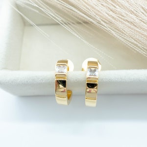 CZ Hoops Earrings, 18k Gold, Small hoops, Dainty earrings, earrings for Women, Minimalist earrings , Water-Resistant, non tarnish,