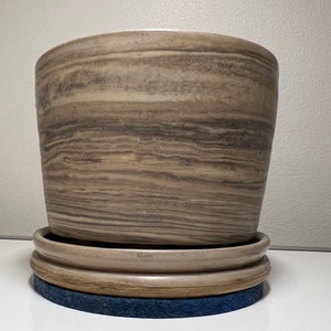 4 inch handmade ceramic planter with saucer, swirl clay body (two pieces: planter and saucer),planter, pottery, houseplant, handmade ceramic