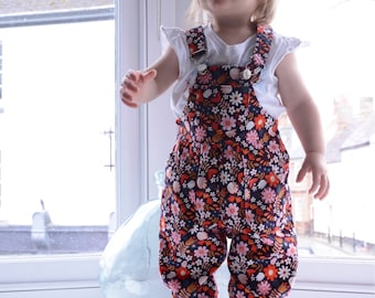 Frankie Dungarees Baby Toddler Padrão de costura digital - Idade 6 m - 2 anos