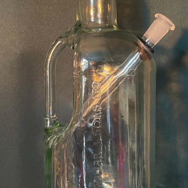 Hihoe, hihoe, it’s a Handle Recycled Bottle Floral Vase