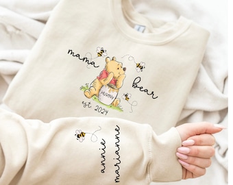 Benutzerdefinierte Mama Bär Sweatshirt, Mama Est mit Kindername auf Ärmel Sweatshirt, personalisierte Mama T-Shirt, Benutzerdefinierte Mama Bär Winnie das Pooh Sweatshirt