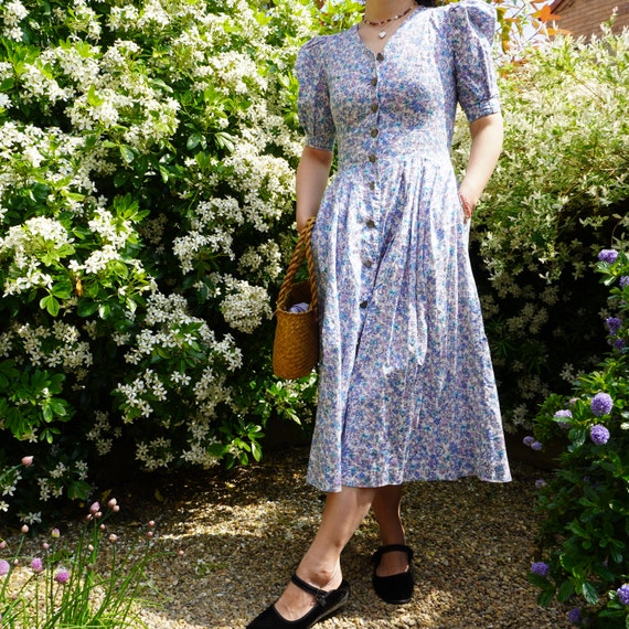 Laura Ashley Vintage Sleeveless Summer Bow Cotton Dress With