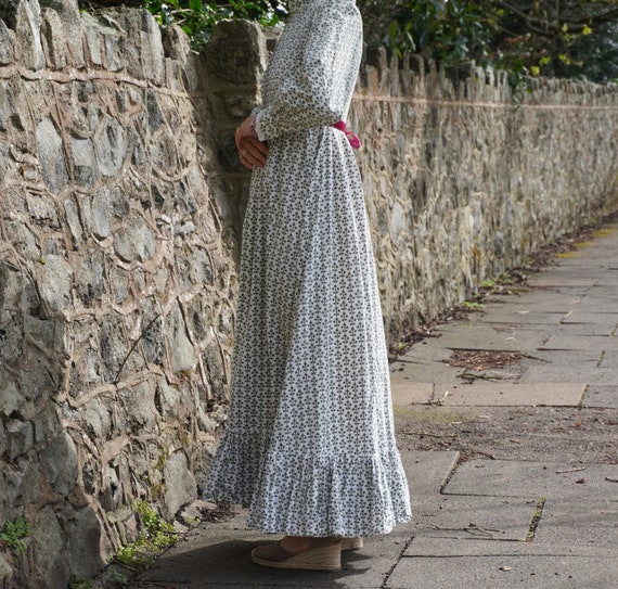 Vintage rare 70s Laura Ashley dress - image 5