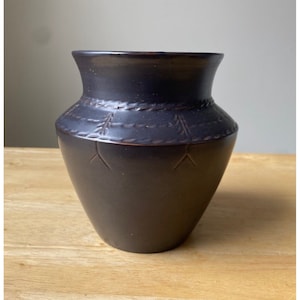 Vintage GAMLA UPPSALA KERAMIK Etched Dark Brown Art Pottery Vase - Sweden