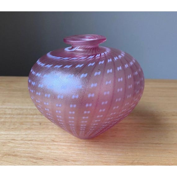 KOSTA BODA MINOS Iridescent Pink Glass Vase - Bertil Vallien