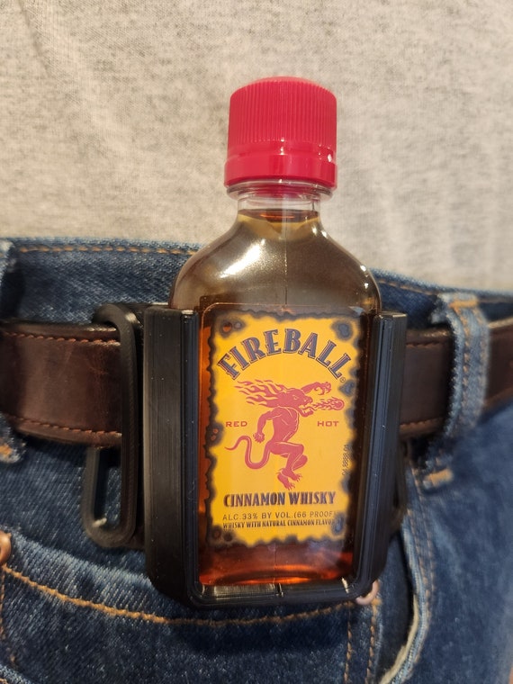 Feuerball Gürtelhalfter, 50ml Red Hot Cinnamon Whisky Nipper