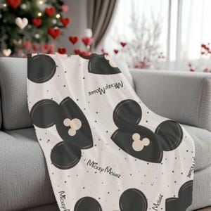 Mickey Mouse Velveteen Plush Blanket, Cozy Throw for Kids, Soft Disney Blanket, Nursery Decor, Birthday Gift for Children
