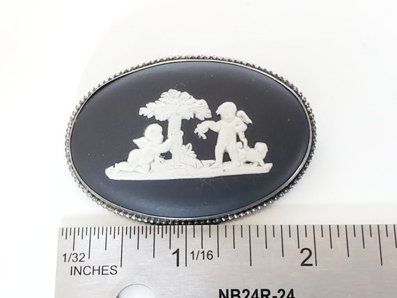 Wedgwood Jasperware Oval Black Brooch, Made In En… - image 2