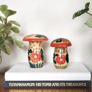 Pair OF Khokhloma Mushroom Trinket Boxes, Made In USSR, Hand Painted Wooden Mushrooms, Vintage Mushroom Décor