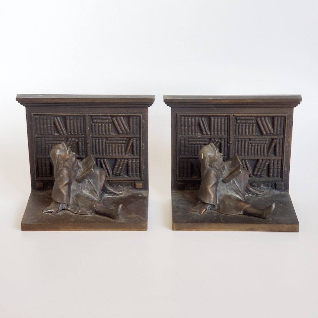 Pair of Antique Cast Iron Bookends With A Man Reading Books in A