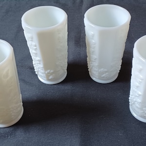 Westmoreland White Milk Glass Juice Tumblers Set of 4 Vintage Grapes/Leaves Pattern