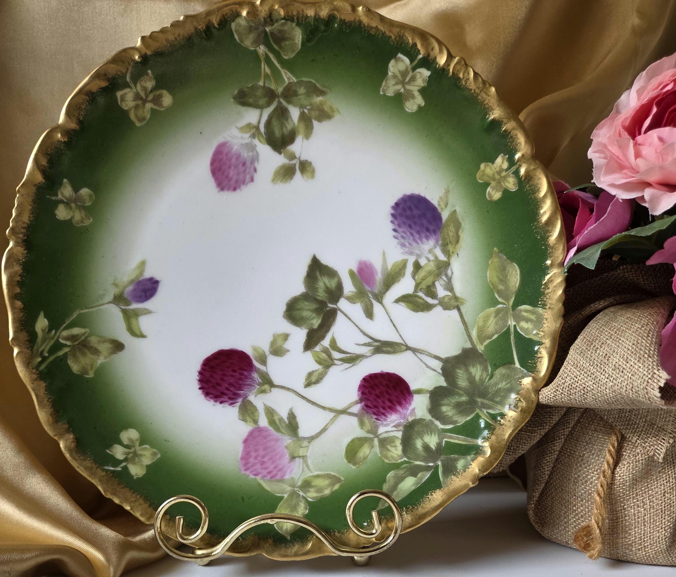 Antique Clover Table - Etsy