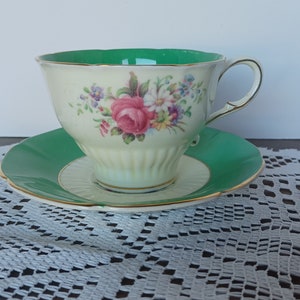 Vintage Paragon Teacup and Saucer Kelly Green/Cream Colors with Floral Bouquet Double Warrant Back Stamp English Bone China