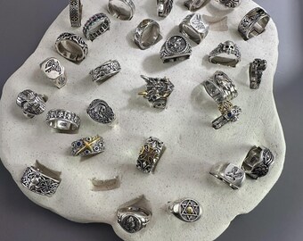 Mystery Adjustable Ring Themed Pack – Vintage, Gold or Silver Plated, Floral, Boho, Chunky, (May Include Styles Not Shown), Best Gift