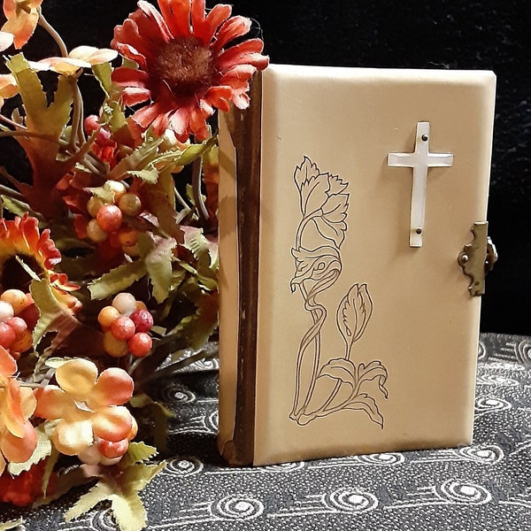 Antique 1909 Celluloid Cover Prayer Book Imprimatur in German with Clasp Mother of Pearl Cross Engraved with Flowers