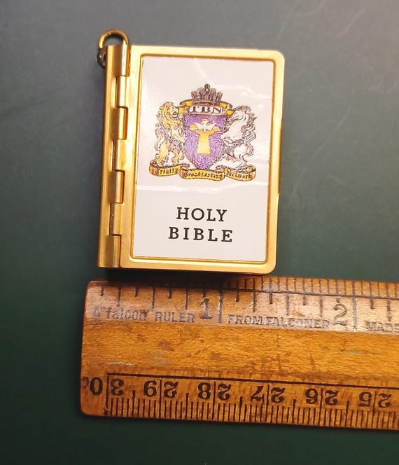 Miniature Holy Bible Keychain Charm: Gold Tone TB… - image 10