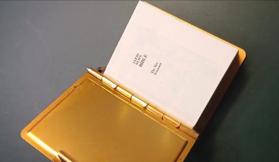 Miniature Holy Bible Keychain Charm: Gold Tone TB… - image 8