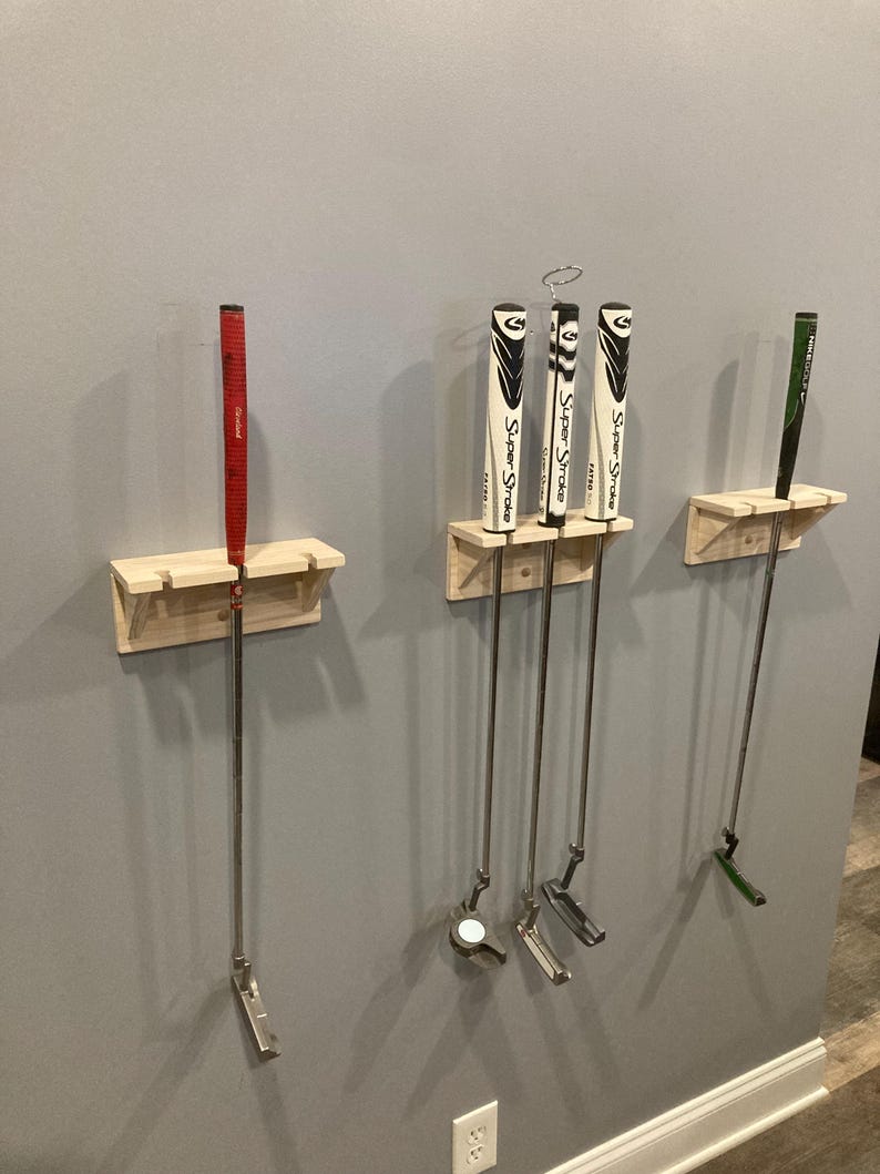 Set of 3 - 3 Club Holder Golf Club Display Racks With Grips Pointing Up ...