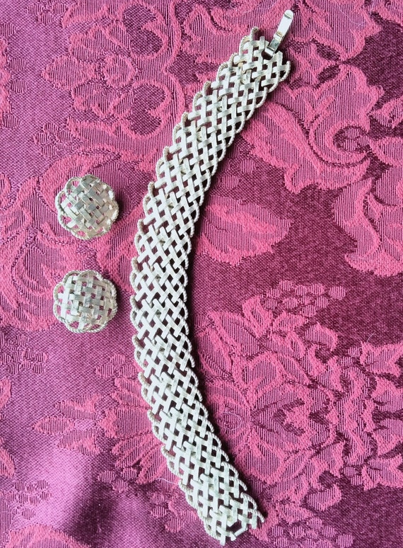 CROWN TRIFARI GOLDEN Bracelet and Matching Earrin… - image 4