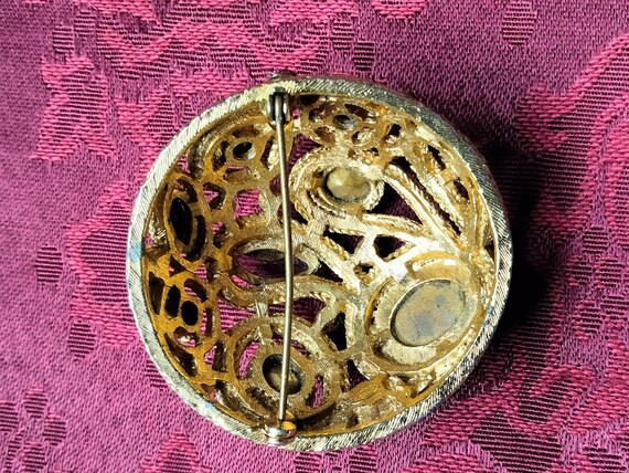 STUNNING SPHINX BROOCH, with an Array of Beautifu… - image 2