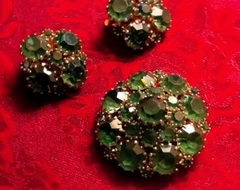 Vintage Weiss Green Rhinestone Demi Parure – Brooch and Earrings Set