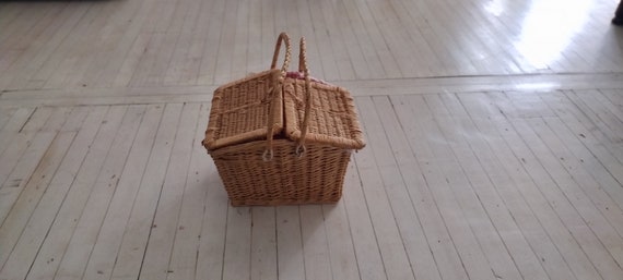 Vintage Wicker Picnic Basket, Lined - image 1
