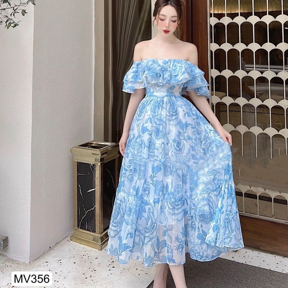 formal blue floral dress Ashley Blue Floral Formal Maxi Dress - US 2 main image 0
