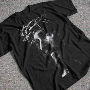 Disegno di maglietta di Gesù, disegno di maglietta di Cristo in mezzitoni, può essere utilizzato anche per sublimazione, DTG, serigrafia e altro ancora! Disegno di maglietta DTF PNG