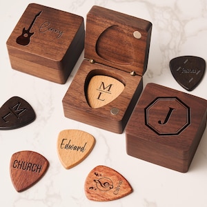 Gepersonaliseerde plectrums, aangepaste houten plectrum koffer met gravure, houten plectrum organizer muziekcadeau voor gitarist muzikant