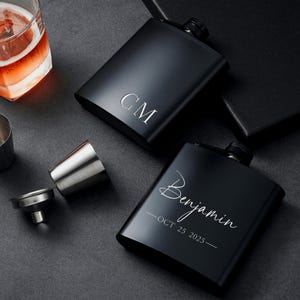 Personalisierte 6 Unze schwarz matt Edelstahl Flachmann, gravierte Groomsmen Geschenk für den besten Mann, Luxus-Hochzeitsgeschenk, benutzerdefinierte Vatertagsgeschenk für ihn