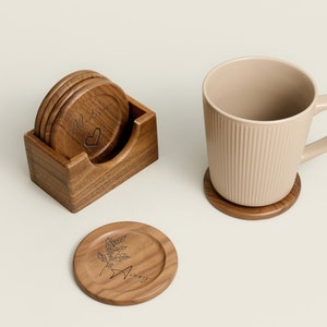 Personalized Wooden Coaster with Engraved Name, Custom Walnut Oak Coasters for Couples, Housewarming, Anniversary Gift for Her, Gift for Mum
