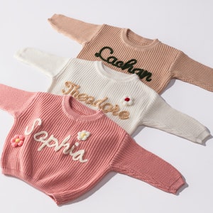 Pull en coton personnalisé pour bébé, cadeau de pull personnalisé brodé à la main pour lui, cadeau de nouveau-né personnalisé pour les enfants