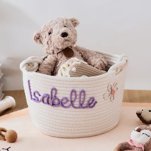 Handgefertigter Süßigkeitskorb für Neugeborenen Geschenk, Kundenspezifischer Baby-Namenskorb für Dusche Geschenke, personalisierter Spielzeugkorb, Haupt Aufbewahrungskorb Geschenk für sie / ihn