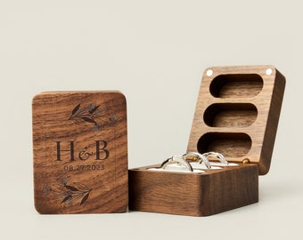 Hölzerne Ehering-Box mit Namen, personalisierte Verlobung drei Slots Ringe Box, individuell gravierte Ringträger, Jubiläum, Vorschlag Ringhalter