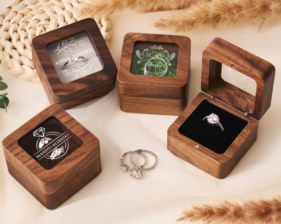 Scatola porta fedi in legno, quadrata, personalizzabile - GIGETTO 1910