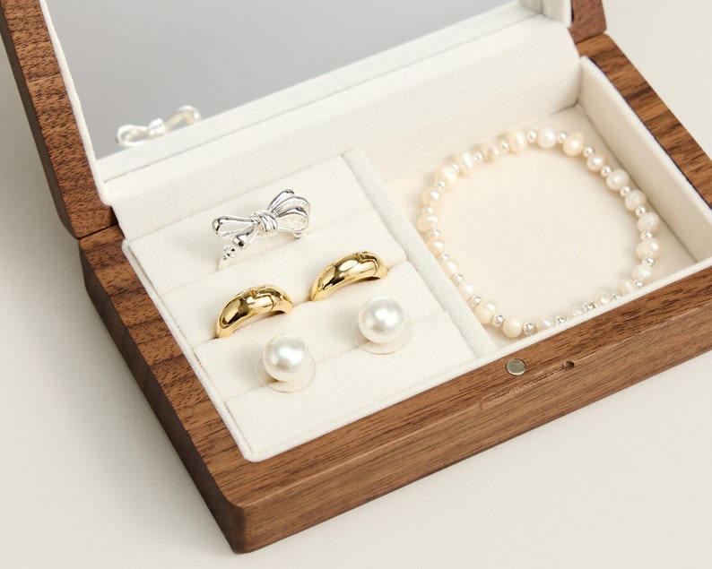 Boîte à bijoux personnalisée pour elle, cadeau bijoux personnalisés boîte à bagues à bijoux, boîte cadeau bracelets, cadeau pour maman, cadeau pour elle, boîte à bagues collier image 3