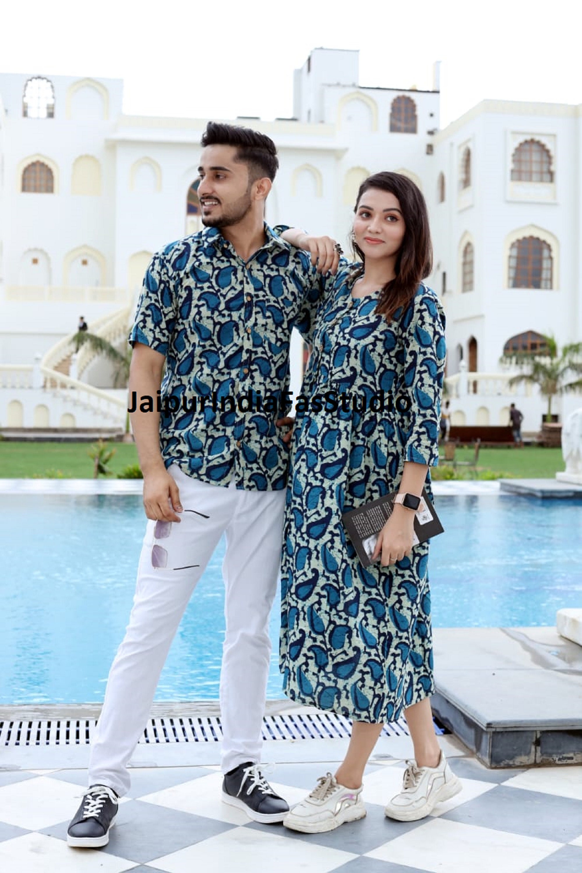 New Trending Matching Couple Dresses In Print Fabric