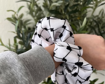 Keffiyeh Large Hair scrunchie | keffiyeh-print scrunchie hair accessory | Kufiya hair tie | Kefiya hair band
