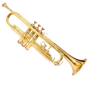 Trumpet Brass Bb Brass Finish by Zaimahandicraft comes with a Hard Case and a mouthpiece used for Marching Concerts and a Gift For All