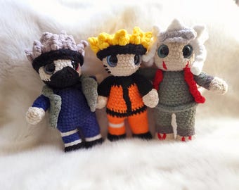 Peluche de ninja hecho a mano y tejido a crochet
