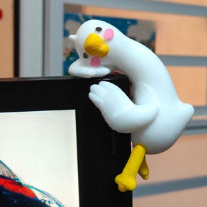 Cute Goose Monitor Buddy – Desk Decor Figurine – Funny Screen Topper – Computer Monitor Decor – Office Desk Accessory