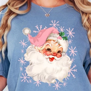 Comfort Colors® Pink Santa Hat Shirt, Vintage Santa Shirt, Retro Pink Santa Shirt, Classic Christmas, Pink Christmas, Holiday Clothing Women