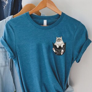 Cat Shirt, Cute Cat Shirt, Cat Lover Shirt, Pocket Cat T shirt, Cat Mom Tee, Cute Kitty in Pocket Tee, Gift for Cats Lover, Cat Mom Shirt